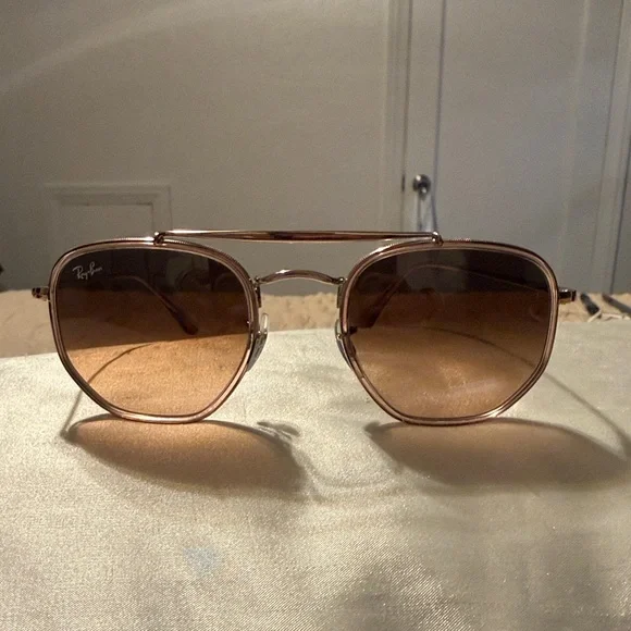 Ray-Ban Copper-Toned Sunglasses display picture 1